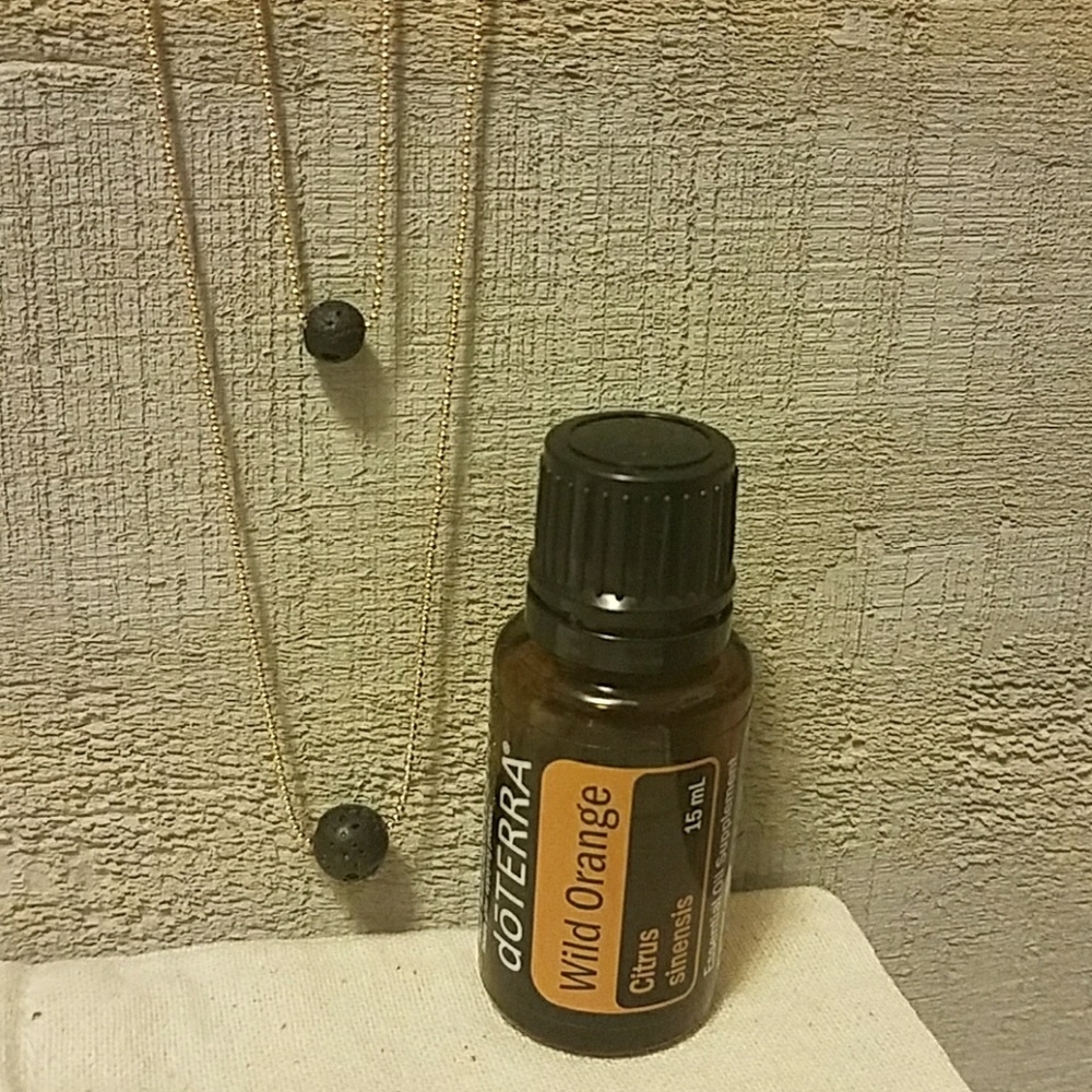 Lava bead two tier GOLDTONE diffuser necklace - Picture 3 of 5